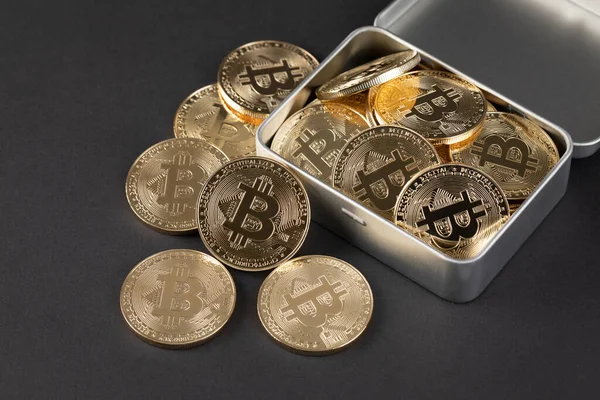 Tin Case Filled Bitcoin Cryptocurrency Concept — ストック写真