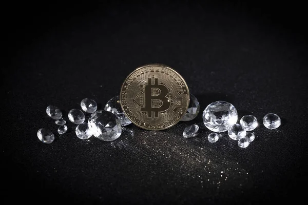 Bitcoin Gems Jewelries Dark Background — ストック写真