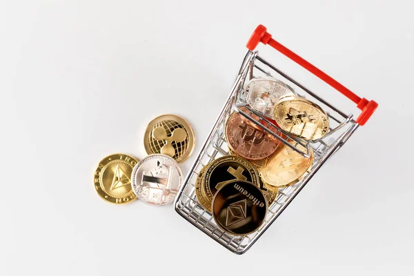 Miniature Shopping Cart Bitcoin Cryptocurrency — Stok fotoğraf