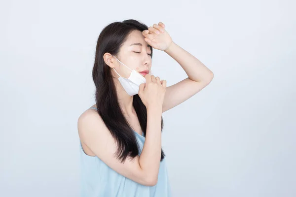 Asiatisches Model Mit Hautproblemen Wegen Maske Sommer — Stockfoto