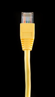 Sarı Ethernet kablosu