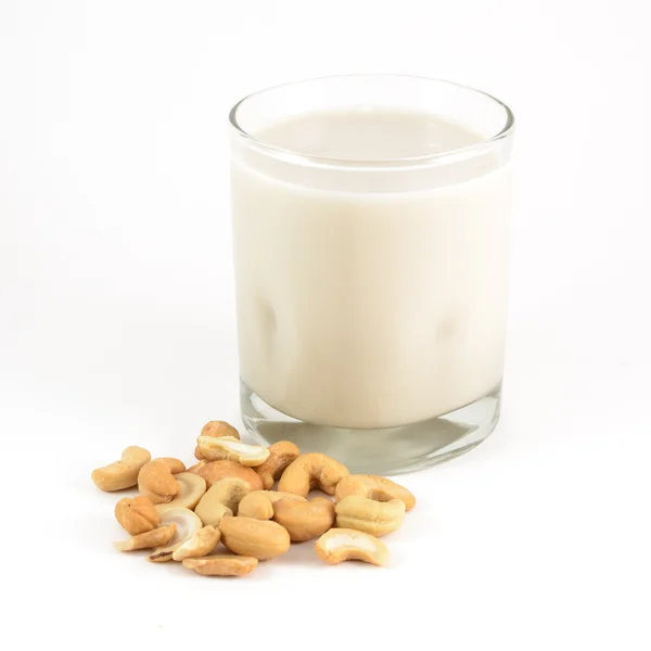 Een glas cashew melk — Stockfoto