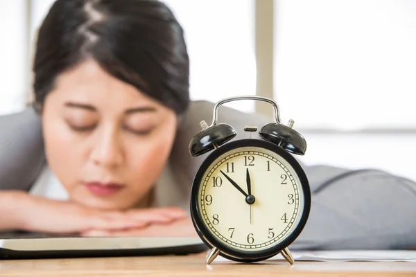 Tired woman are sleeping in the office — Stock Photo, Image