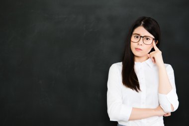 İnsanlık tarihi eğitim ve katastroph arasında daha fazla ırk olur