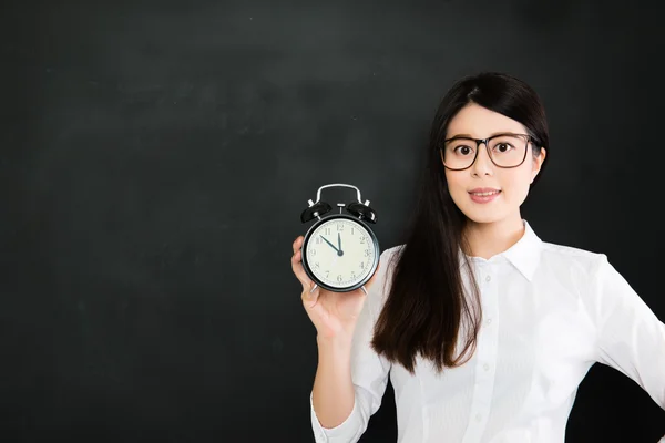 Ein guter Lehrer muss wissen, dass Pünktlichkeit sehr wichtig ist — Stockfoto