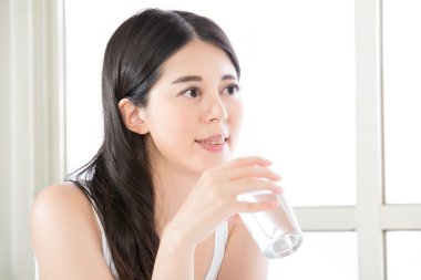 içme suyu ile sağlıklı beslenme bizim sağlık prob için bir çözümdür