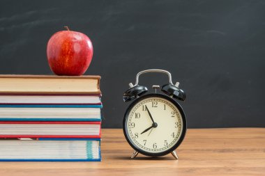 Yemek elma getirmeyi unutma, çok sağlıklıdır