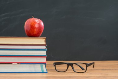 elma için göz sağlıklı iyidir, getirmeyi unutma