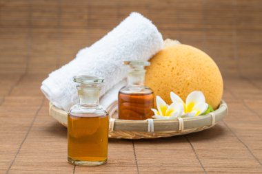 Spa Banyosu, tuz, havlu esans sünger ve çiçek spa için o