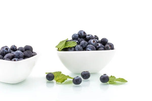 Fresh blueberries with leaf, healthy, natural — Stock Photo, Image