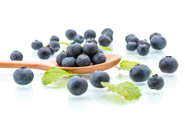 Fresh blueberries with leaf, healthy, natural, Wood — Stock Photo, Image