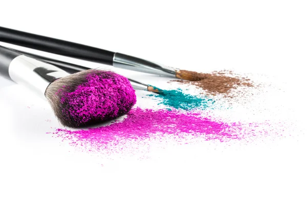 Multi Colored Powder Eyeshadow on a Brush, fashion beauty tool — ストック写真