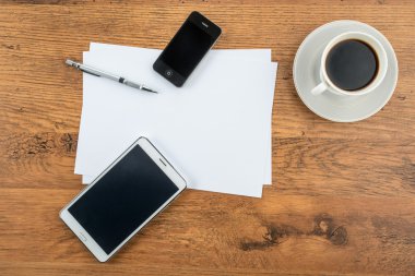 Akıllı telefon, tablet, kağıt ve kahve ile çizim kalem 