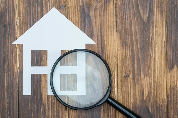 ev büyüteç ile kağıt, av ev