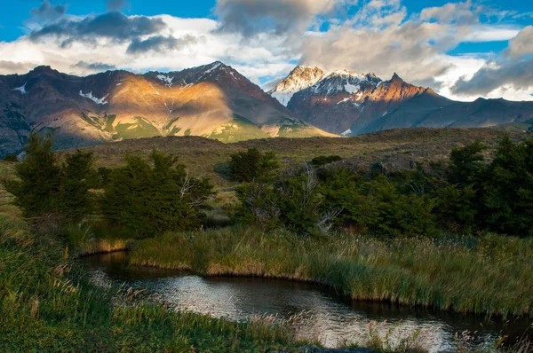 Sonnenaufgang in patagonischen Anden — Stockfoto