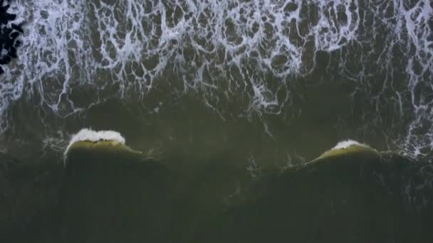 Rompeolas Fuerte Día Olas — Vídeo de stock