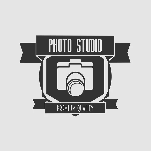 Fotografia studio Retro Vintage insygnia lub logo wektor element projektu, biznes znak szablon. — Wektor stockowy