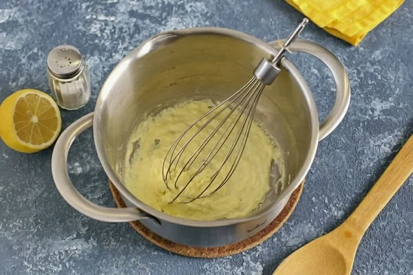 Place Container Water Bath Water Should Touch Bottom Bowl Eggs — Stock Photo, Image