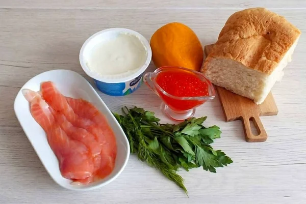 Prepare All Ingredients Lettuce Leaf Red Caviar Curd Cheese Bread — Stock Photo, Image