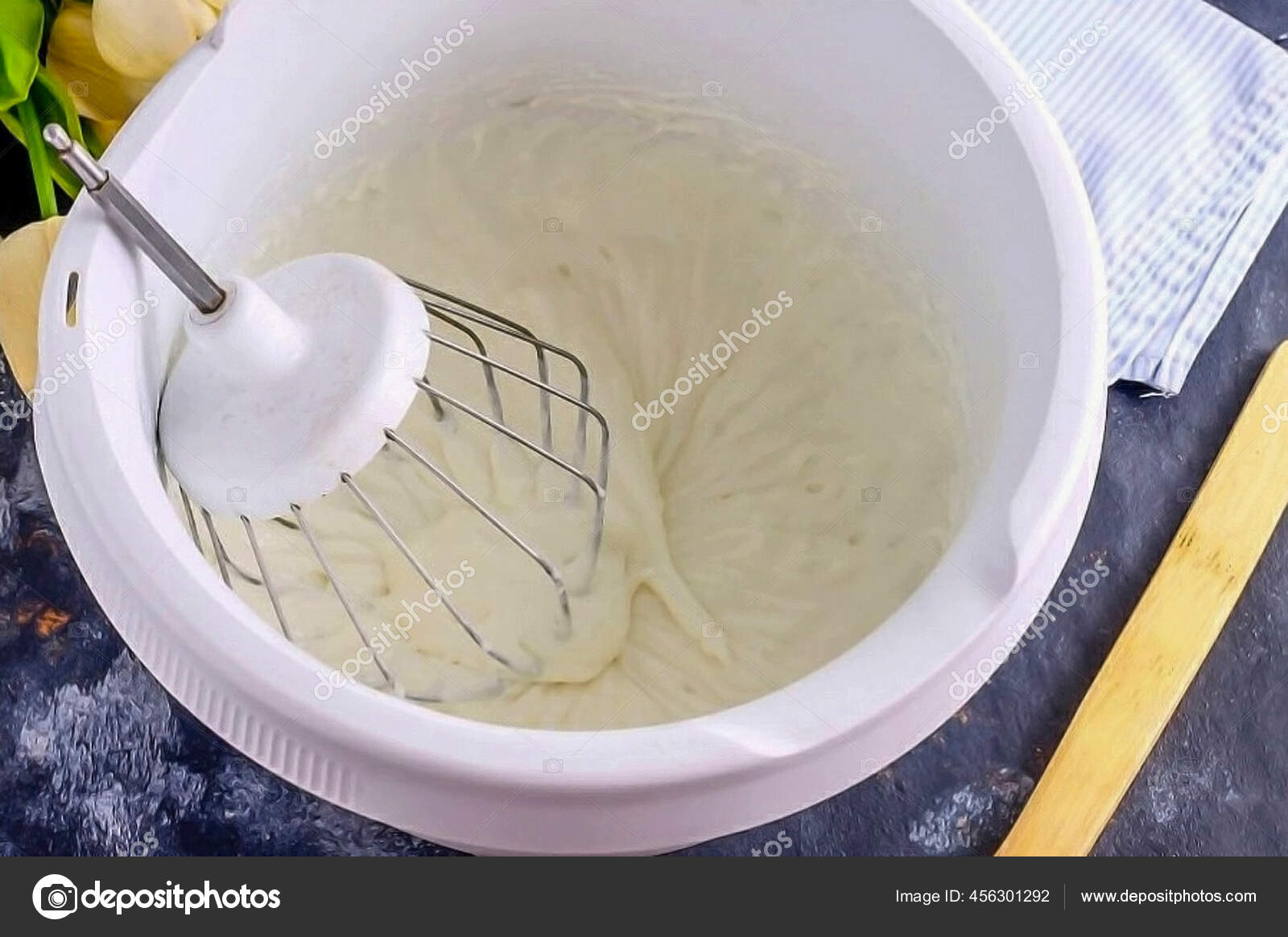 Whisk Sour Cream Combining Any Fat Sour Cream Cream Thickener Stock Whisk Sour Cream Combining Any Fat Sour Cream Cream Thickener Stock