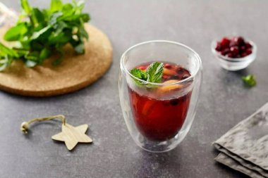 Kızılcık çayı hazır! Parlak ve zevkli olduğu ortaya çıktı. İçki özellikle kışın ilgili olacak. Tarifi not al.!