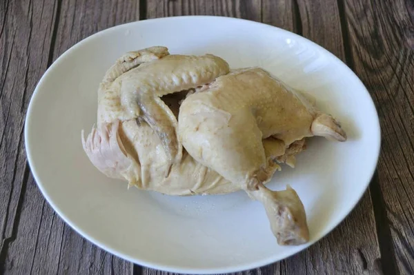 Remove Chicken Place Plate Let Cool — Stock Photo, Image