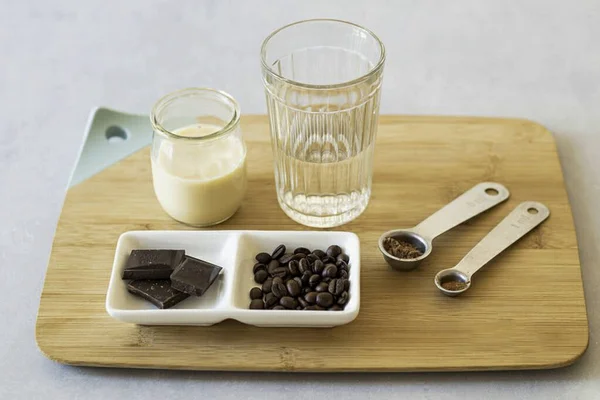 Förbered Alla Nödvändiga Ingredienser För Kaffe Marocino — Stockfoto