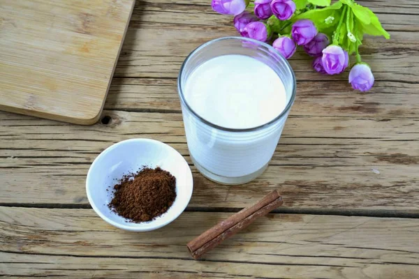 Gerekli Tüm Malzemeleri Hazırlayın Hemen Sütlü Kahve Yapacağız Yüzden Suya — Stok fotoğraf