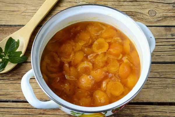 Boil Apricots Again Minutes All Apricots Syrup Ready Prepare Them — Fotografia de Stock