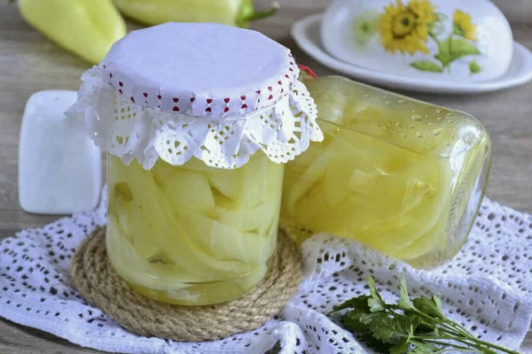 Enrolle Las Latas Con Tapas Metálicas Después Enfriarlas Por Completo — Foto de Stock