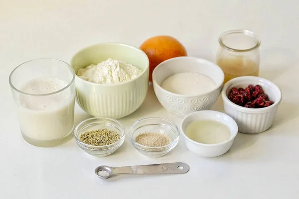 Bereiten Sie Alle Zutaten Für Den Schlanken Kuchen Vor — Stockfoto