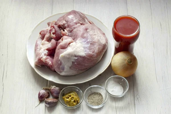 Připravte Všechny Potřebné Ingredience Pro Vaření Kebab Rajčatové Šťávě — Stock fotografie