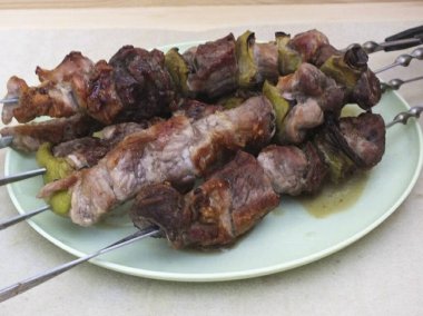 Eti tabakta servis et.!