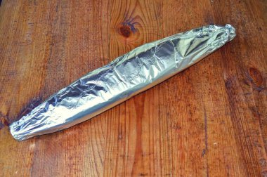 Ve sıkıca sarıp sarmalayanlara,.