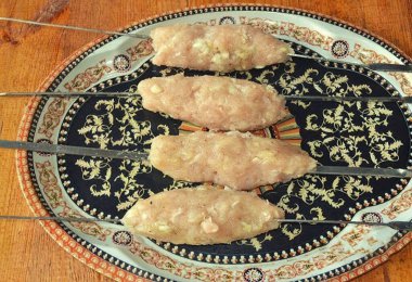 Parçalanmış etten küçük bir 