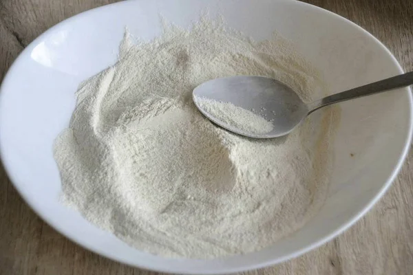 Añadir Cucharadas Azúcar Cantidad Total Ictericia Verter Pulpa Naranja Preparada —  Fotos de Stock