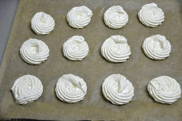Transfer Massa Marshmallow Kantong Kue Tempatkan Marshmallow Pada Permukaan Yang — Stok Foto