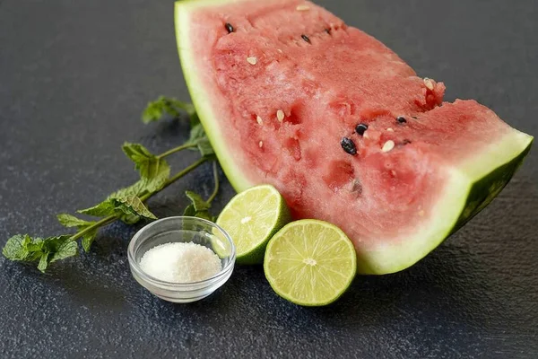 Bereiten Sie Alle Erforderlichen Zutaten Für Die Herstellung Von Wassermelonen — Stockfoto
