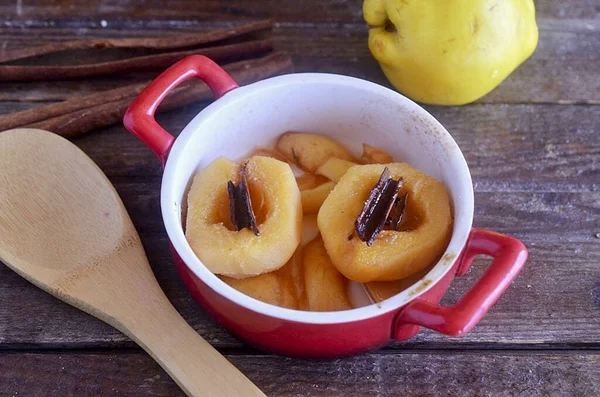 Dolce Profumato Dessert Turco Ayva Tatlysi Piacerà Tutta Famiglia Dessert — Foto Stock