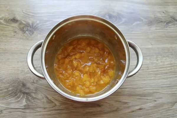 Cozinhe Por Minutos Para Deixar Suco Damascos Açúcar Derreter Reduza — Fotografia de Stock