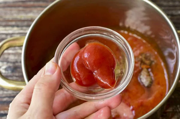 Legen Sie Die Tomatenmark Oder Ketchup Dort — Stockfoto