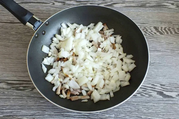 Mittelgroße Zwiebeln Zum Speck Geben Alles Zusammen Minuten Garen Rühren — Stockfoto