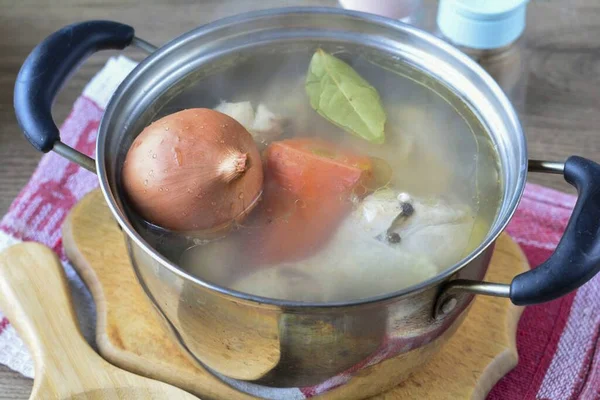 Wash Well Carrots Onions Husks Add Vegetables Broth Send Bay — Fotografia de Stock