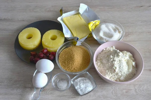 Prepare Todos Los Ingredientes Necesarios Para Hacer Pastel Cambiador Piña — Foto de Stock