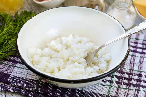 Far Bollire Riso Acqua Salata Fino Renderlo Morbido Scolare Liquido — Foto Stock