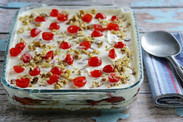 Laisser Gâteau Réfrigérateur Pendant Moins Heures Vous Obtiendrez Goût Doux — Photo