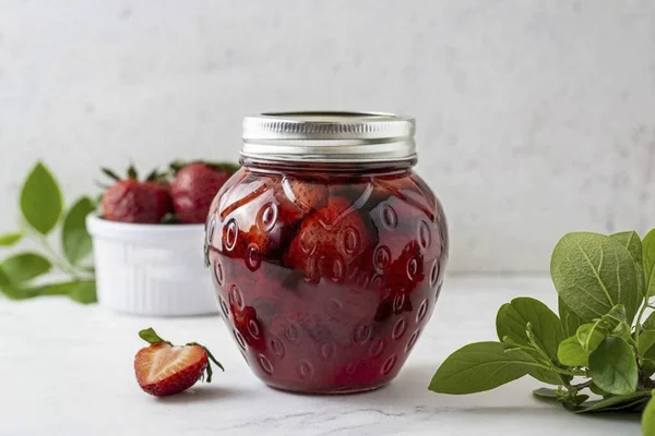 Las Fresas Con Azúcar Para Invierno Son Preparadas Mientras Temporada — Foto de Stock