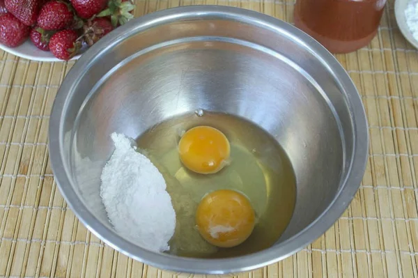 Prepare Sour Cream Filling Pour Icing Sugar Bowl Beat Eggs — Stock Photo, Image