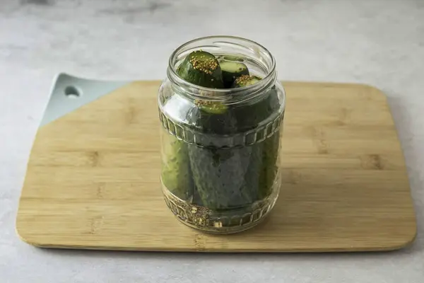 Place Cucumbers Tightly Add Mustard Seeds — Stock Photo, Image