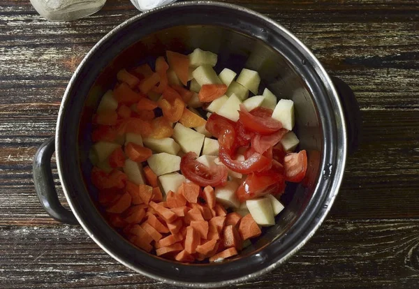 Dice Potatoes Carrots Onions Peppers Fresh Tomato Slices — Stock Photo, Image